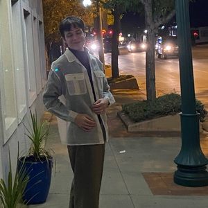 Meet your Posher, Kelby
